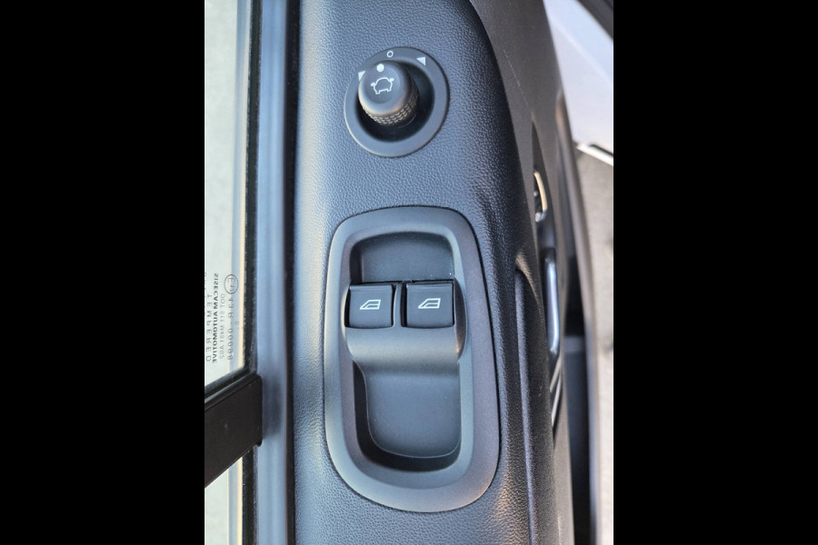 Ford Transit Custom 2.0 TDCI Automaat Trend Airco Cruisecontrol Navi Trekhaak Verwarmde stoel