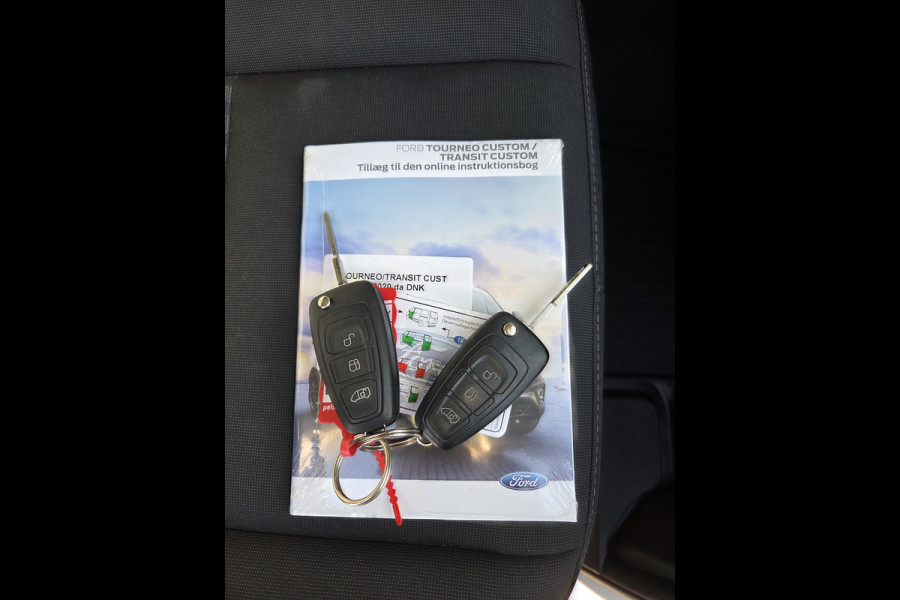 Ford Transit Custom 2.0 TDCI Automaat Trend Airco Cruisecontrol Navi Trekhaak Verwarmde stoel