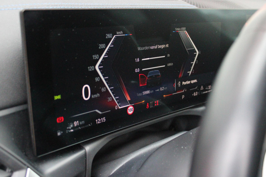 BMW 3-serie 330e 292PK xDRIVE | PANORAMISCH SCHUIF/KANTEL DAK | M-SPORT PRO-PAKKET | M-SPORT REMMEN UITGEVOERD IN DONKERBLAUW MET M LOGO | BMW LIVE COCKPIT PROFESSIONAL | CURVED DISPLAY |DRIVING ASSISTANT INCL. HEAD-UP DISPLAY | PARKING ASSIST INCL. ACHTERUITRIJCAMERA | ADAPTIEVE LED KOPLAMPEN |SHADOW LINE | M-SPORTSTOELEN VOOR | LEDER VERNASCA MET CONTRAST STIKSELS M-SPORT | STOEL VERWARMING | DRAADLOZE APPLE CARPLAY | ELEKTRISCH VERSTELBARE STOELEN MET GEHEUGEN FUNCTIE | HEAD UP DISPLAY | DRAADLOZE TELEFOONLADER | DODEHOEK BEWAKING | COMFORT PACK INCL. ELEKTRISCHE ACHTERKLEP | A