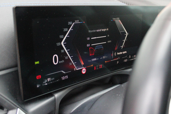 BMW 3-serie 330e 292PK xDRIVE | PANORAMISCH SCHUIF/KANTEL DAK | M-SPORT PRO-PAKKET | M-SPORT REMMEN UITGEVOERD IN DONKERBLAUW MET M LOGO | BMW LIVE COCKPIT PROFESSIONAL | CURVED DISPLAY |DRIVING ASSISTANT INCL. HEAD-UP DISPLAY | PARKING ASSIST INCL. ACHTERUITRIJCAMERA | ADAPTIEVE LED KOPLAMPEN |SHADOW LINE | M-SPORTSTOELEN VOOR | LEDER VERNASCA MET CONTRAST STIKSELS M-SPORT | STOEL VERWARMING | DRAADLOZE APPLE CARPLAY | ELEKTRISCH VERSTELBARE STOELEN MET GEHEUGEN FUNCTIE | HEAD UP DISPLAY | DRAADLOZE TELEFOONLADER | DODEHOEK BEWAKING | COMFORT PACK INCL. ELEKTRISCHE ACHTERKLEP | A