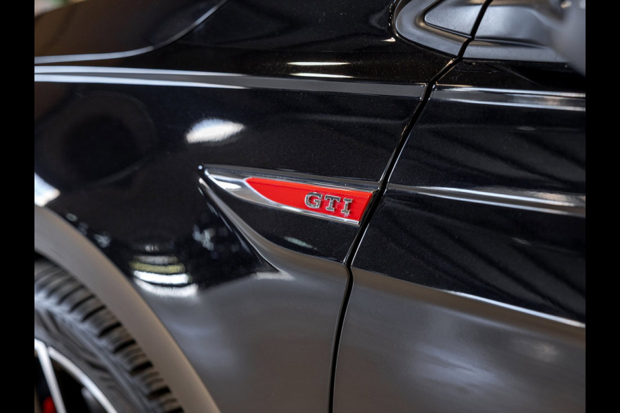 Volkswagen Polo 2.0 TSI GTI NL en BTW auto / Panorama dak / Keyless / Stoelverwarming / Achteruitrij camera /