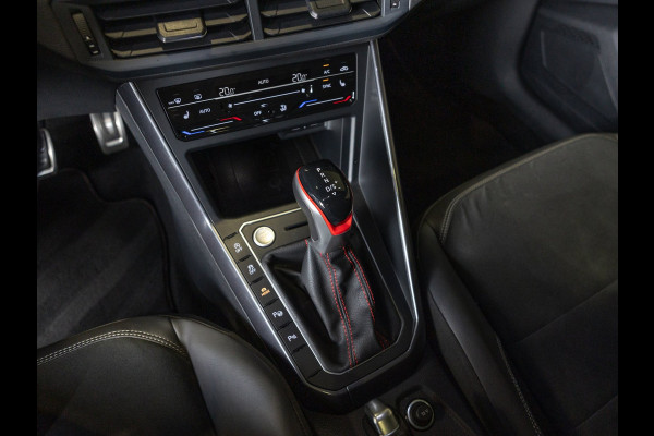 Volkswagen Polo 2.0 TSI GTI NL en BTW auto / Panorama dak / Keyless / Stoelverwarming / Achteruitrij camera /