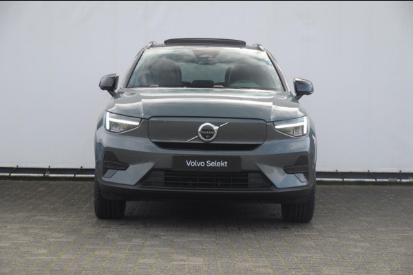 Volvo EX40 252PK Auotmaat Single Motor Extended Range Plus Panoramadak / Apple Carplay / Android Auto / Harman kardon audio / Adaptive cruise control / Pilot assist / Lichtmetalen velgen /