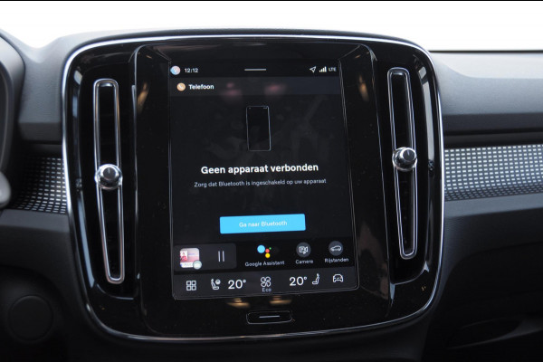 Volvo EX40 252PK Auotmaat Single Motor Extended Range Plus Panoramadak / Apple Carplay / Android Auto / Harman kardon audio / Adaptive cruise control / Pilot assist / Lichtmetalen velgen /