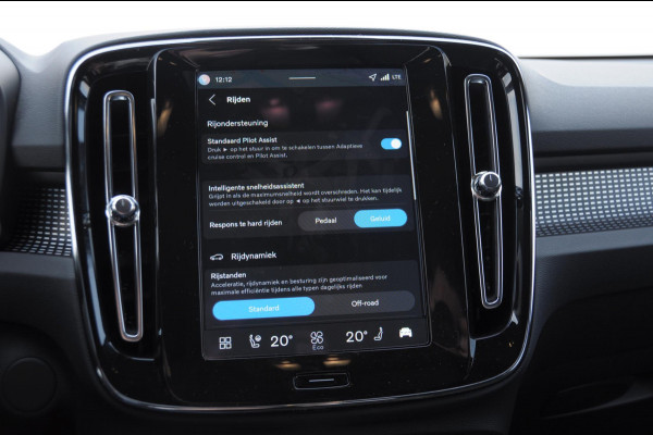 Volvo EX40 252PK Auotmaat Single Motor Extended Range Plus Panoramadak / Apple Carplay / Android Auto / Harman kardon audio / Adaptive cruise control / Pilot assist / Lichtmetalen velgen /
