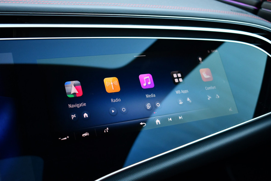 Mercedes-Benz E-Klasse Estate AMG 53 4M+ Pano Superscreen Trekh Burm HUD Distronic Night