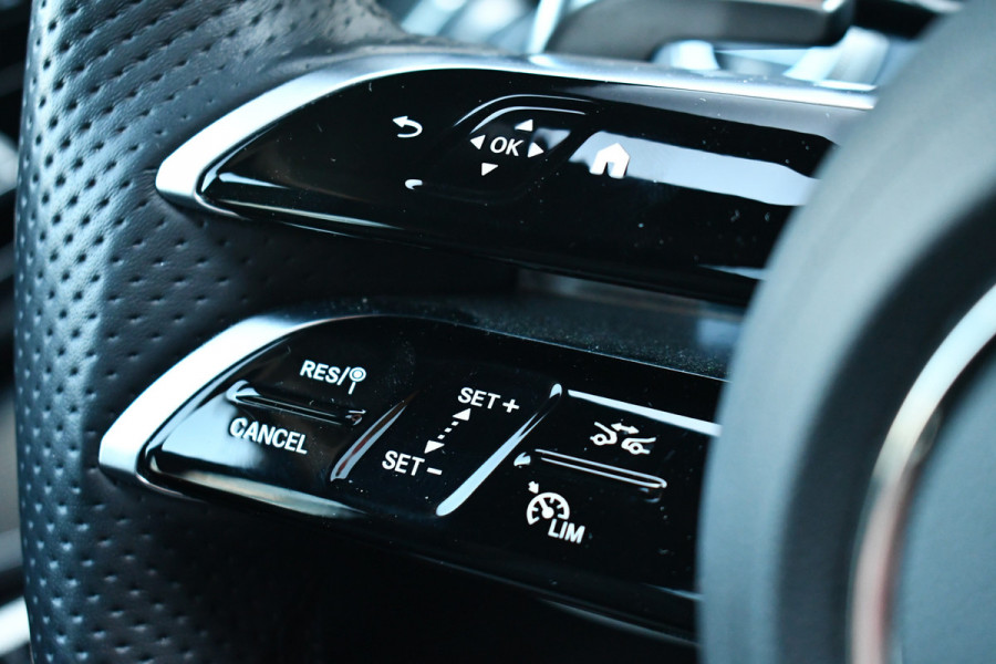 Mercedes-Benz E-Klasse Estate AMG 53 4M+ Pano Superscreen Trekh Burm HUD Distronic Night