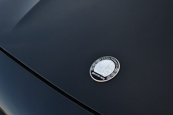 Mercedes-Benz E-Klasse Estate AMG 53 4M+ Pano Superscreen Trekh Burm HUD Distronic Night