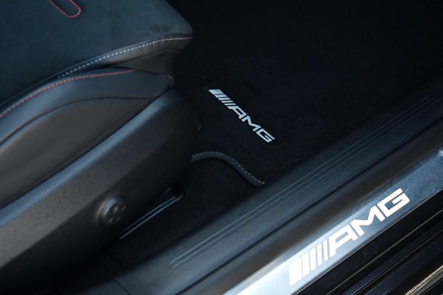 Mercedes-Benz E-Klasse Estate AMG 53 4M+ Pano Superscreen Trekh Burm HUD Distronic Night