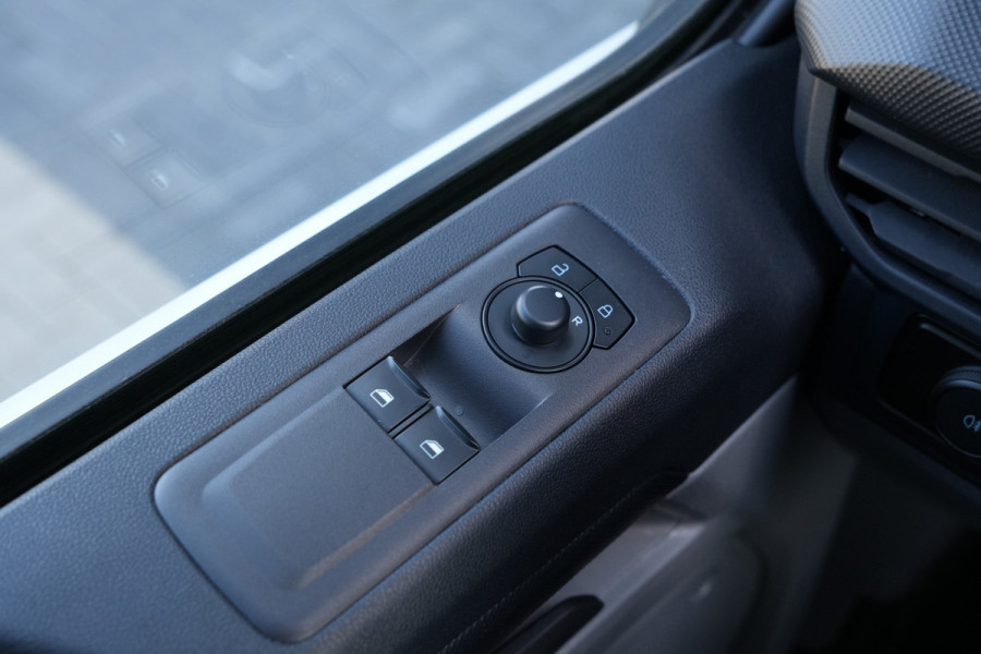 Ford Transit Custom 300 2.0 TDCI L2H1 Trend 136pk - Cruise - Carplay - LED - Rijklaar