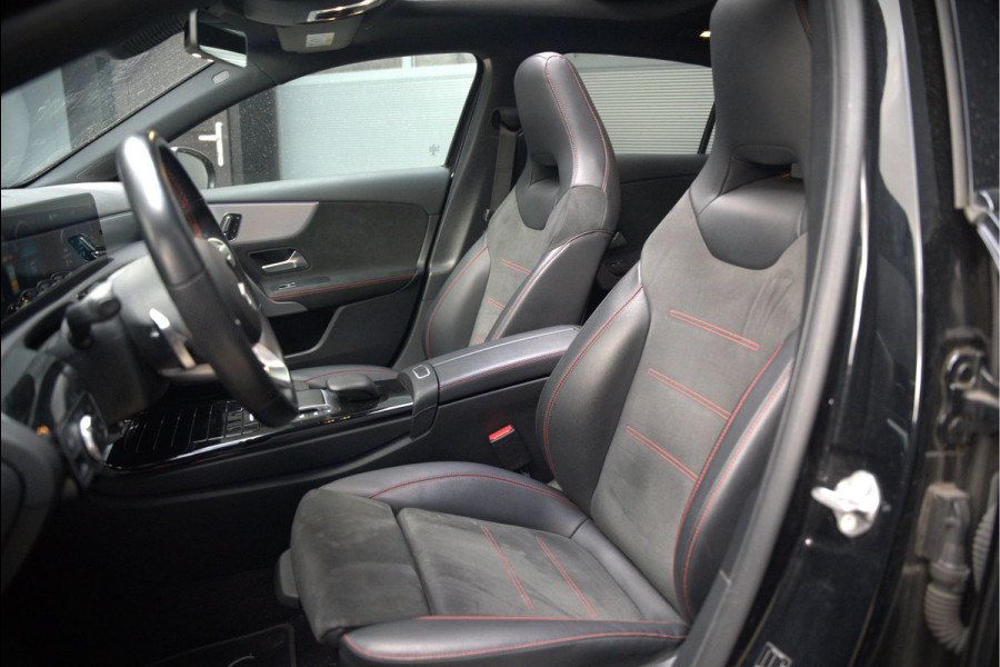 Mercedes-Benz A-Klasse 250 e Business Solution AMG Limited | Panoramadak | Stoelverwarming | Multibeam | Memory Seats | Keyless | Ambiance Verlichting | Camera | Cruise Control |