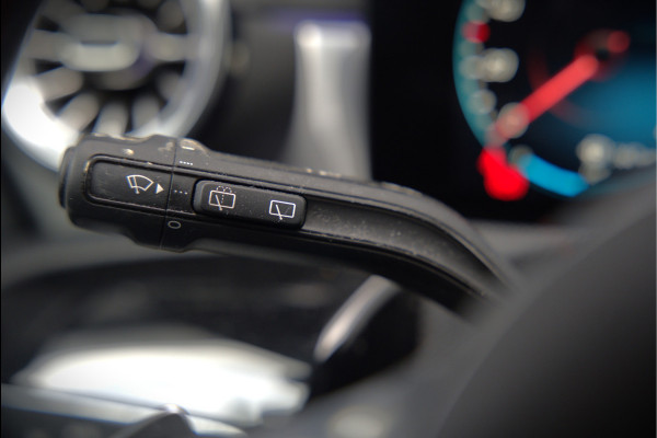 Mercedes-Benz A-Klasse 250 e Business Solution AMG Limited | Panoramadak | Stoelverwarming | Multibeam | Memory Seats | Keyless | Ambiance Verlichting | Camera | Cruise Control |