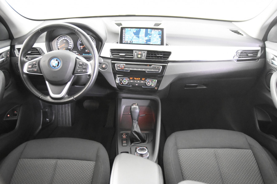 BMW X1 xDrive25e *1ste eigenaar*Navigatie*PDC*Standkachel*