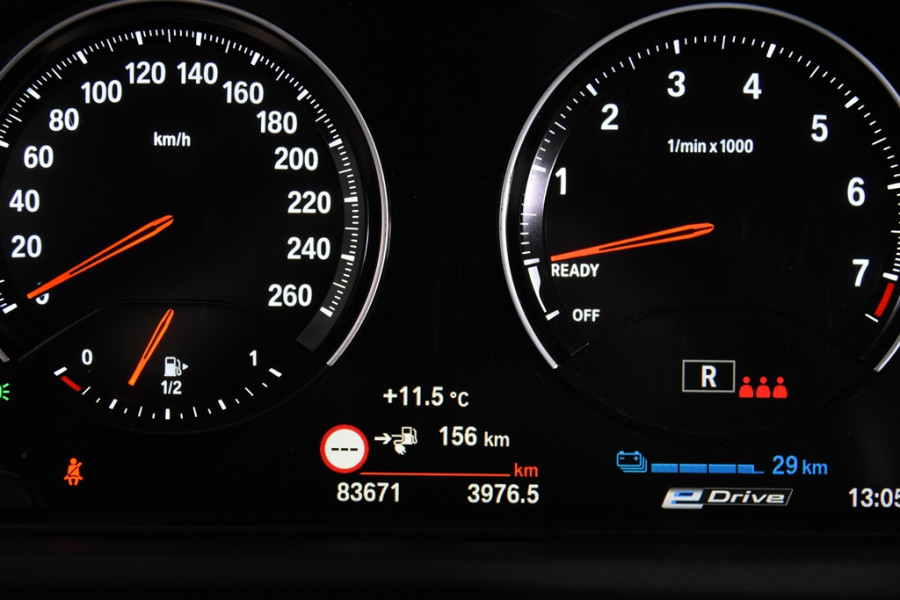 BMW X1 xDrive25e *1ste eigenaar*Navigatie*PDC*Standkachel*