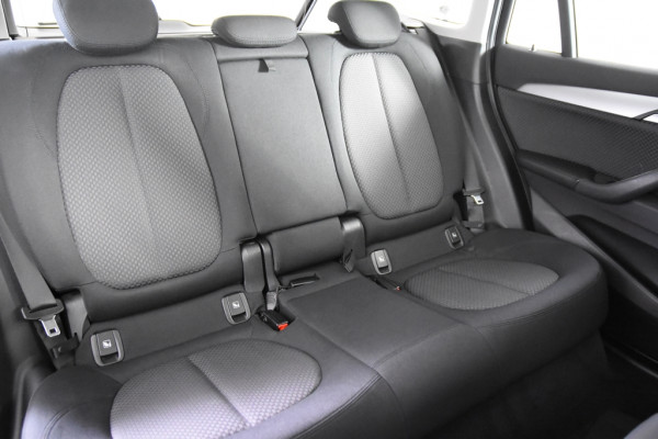 BMW X1 xDrive25e *1ste eigenaar*Navigatie*PDC*Standkachel*