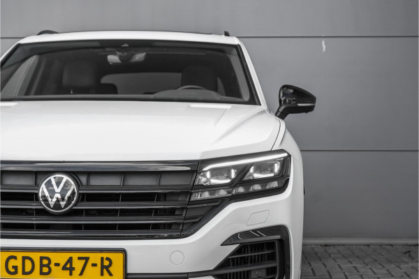 Volkswagen Touareg 3.0 TSi 4MOTION R Black Style Pano Trekhaak 22"