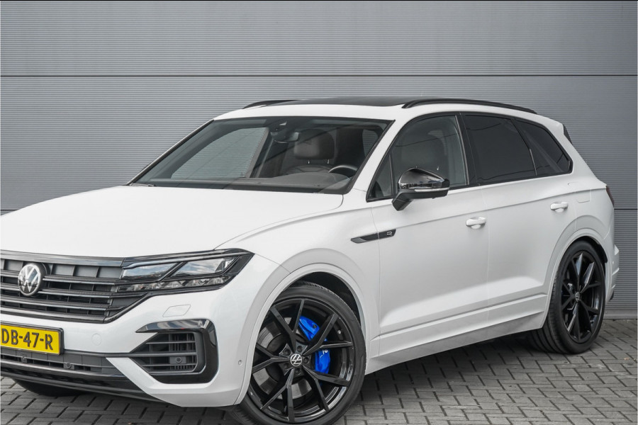 Volkswagen Touareg 3.0 TSi 4MOTION R Black Style Pano Trekhaak 22"