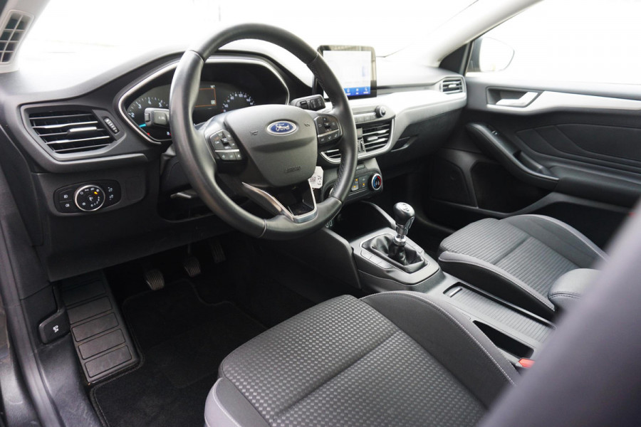 Ford FOCUS Wagon 1.0 EcoB.125PK Hybrid Business/Trekhaak/Camera/ 1e Eigenaar.
