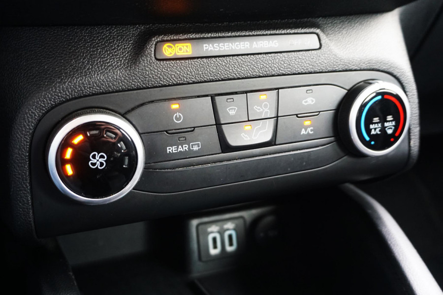 Ford FOCUS Wagon 1.0 EcoB.125PK Hybrid Business/Trekhaak/Camera/ 1e Eigenaar.