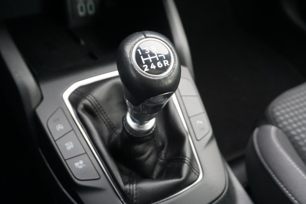 Ford FOCUS Wagon 1.0 EcoB.125PK Hybrid Business/Trekhaak/Camera/ 1e Eigenaar.