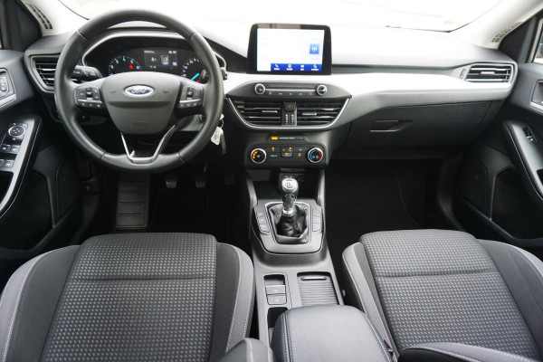 Ford FOCUS Wagon 1.0 EcoB.125PK Hybrid Business/Trekhaak/Camera/ 1e Eigenaar.