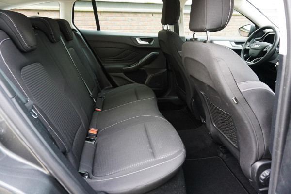 Ford FOCUS Wagon 1.0 EcoB.125PK Hybrid Business/Trekhaak/Camera/ 1e Eigenaar.