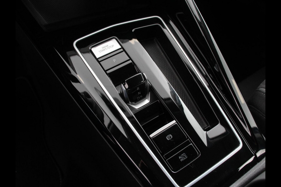 Volkswagen Golf 1.5 eTSI 150pk DSG Style Navigatie DAB Camera Lane Assist LED Adaptive Cruise Control Keyless Go Stoelverwarming Lichtmetalen Velgen