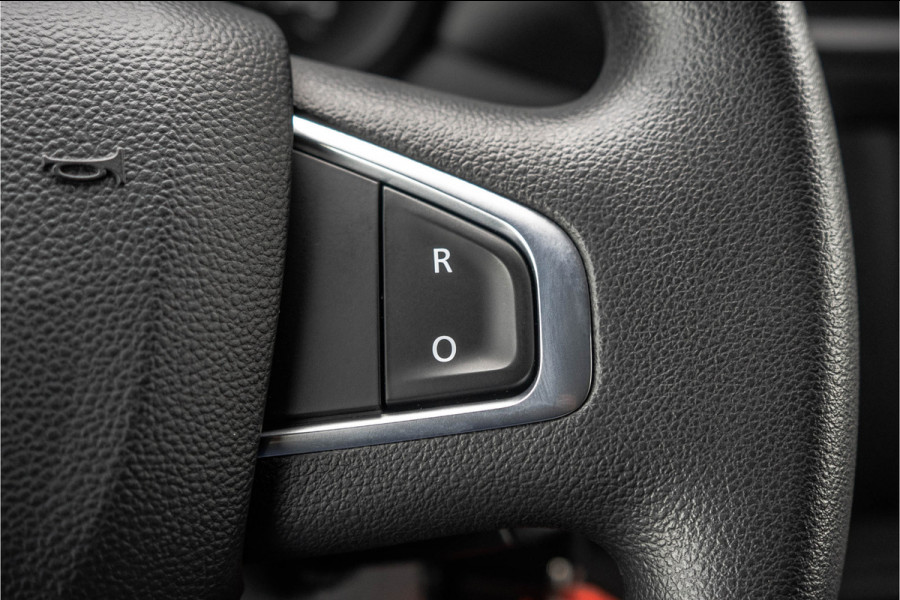 Renault Master 2.3dCi 146PK | Bakwagen met Laadklep | LED | Carplay | Camera | Cruise