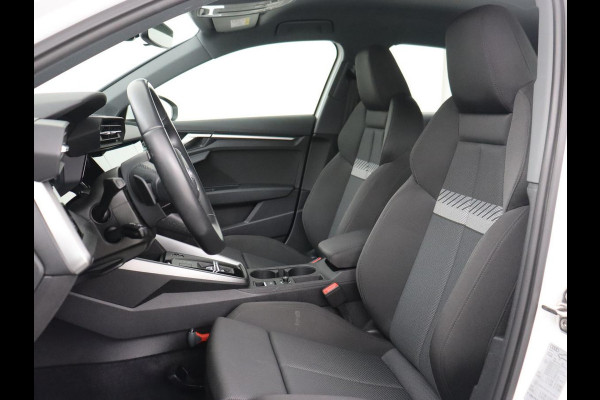Audi A3 35 TFSI Advanced edition | Sportstoelen | Virtual Cockpit | Carplay | Navigatie | Full LED | Parkeerhulp | Climate control | Cruise control | Bluetooth | DAB