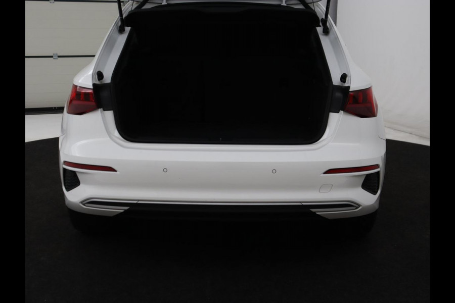 Audi A3 35 TFSI Advanced edition | Sportstoelen | Virtual Cockpit | Carplay | Navigatie | Full LED | Parkeerhulp | Climate control | Cruise control | Bluetooth | DAB