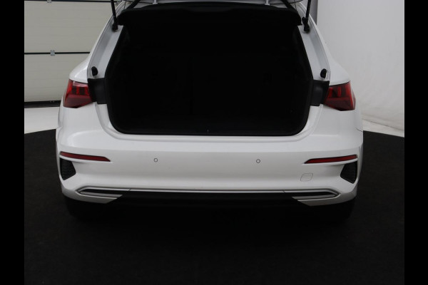 Audi A3 35 TFSI Advanced edition | Sportstoelen | Virtual Cockpit | Carplay | Navigatie | Full LED | Parkeerhulp | Climate control | Cruise control | Bluetooth | DAB