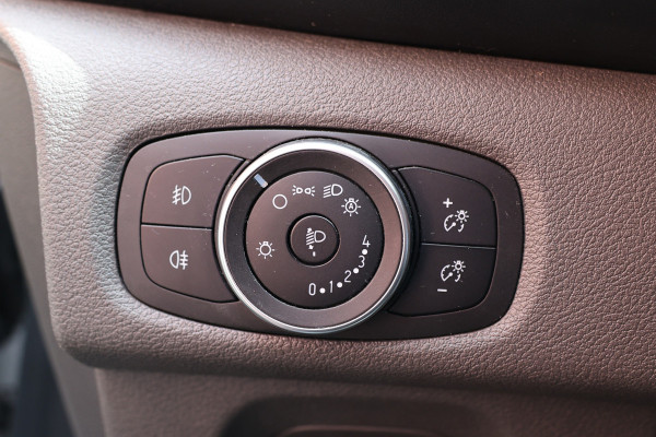 Ford Transit Custom 2.0 TDCI Raptor Edition | Automaat | CarPlay | Cruise control | PDC | Trekhaak | Nieuwe APK | Euro 6