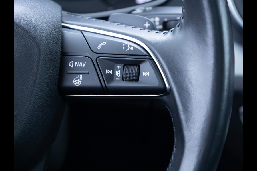 Audi Q5 50 TFSI e quattro 300 PK | Panormadak | Luchtvering | Elec. trekhaak | Stoel- Stuur_ & Achterbankverw. | Digitaal dashboard, Elec. achterklep, Navigatie, Adaptive Cruise control