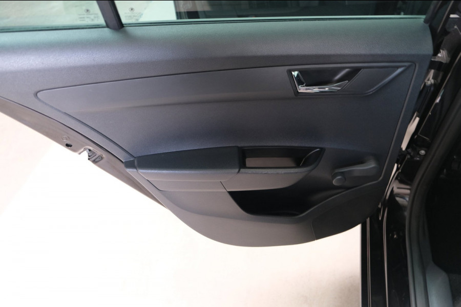 Škoda Fabia Combi 1.0 TSI Ambition - N.A.P. Airco, Carplay, Crusie, Navi, PDC, Trekhaak.