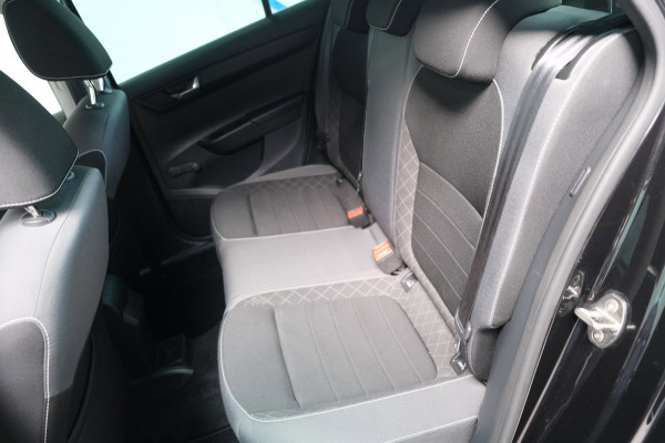 Škoda Fabia Combi 1.0 TSI Ambition - N.A.P. Airco, Carplay, Crusie, Navi, PDC, Trekhaak.