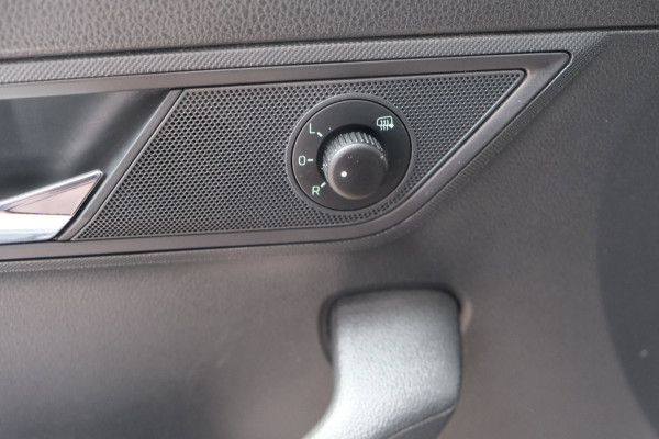 Škoda Fabia Combi 1.0 TSI Ambition - N.A.P. Airco, Carplay, Crusie, Navi, PDC, Trekhaak.