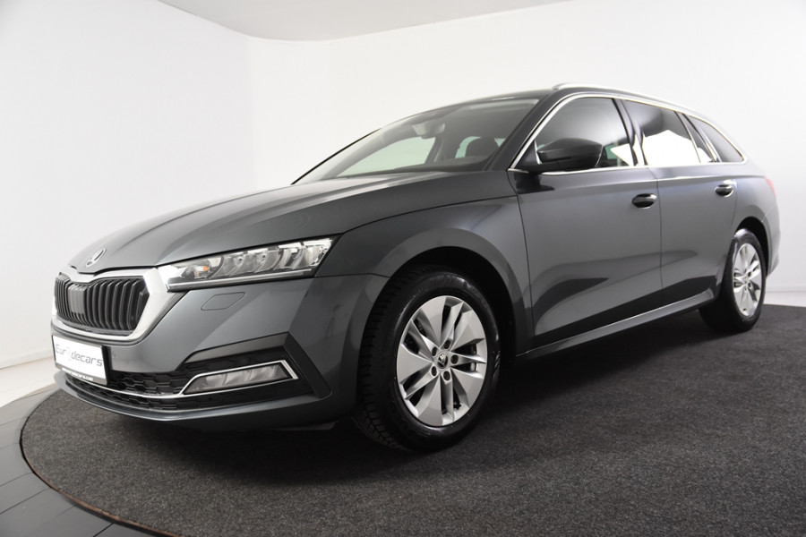 Škoda Octavia Combi 1.0 e-TSI Ambition Automaat *1ste Eigenaar*Navigatie*Trekhaak*