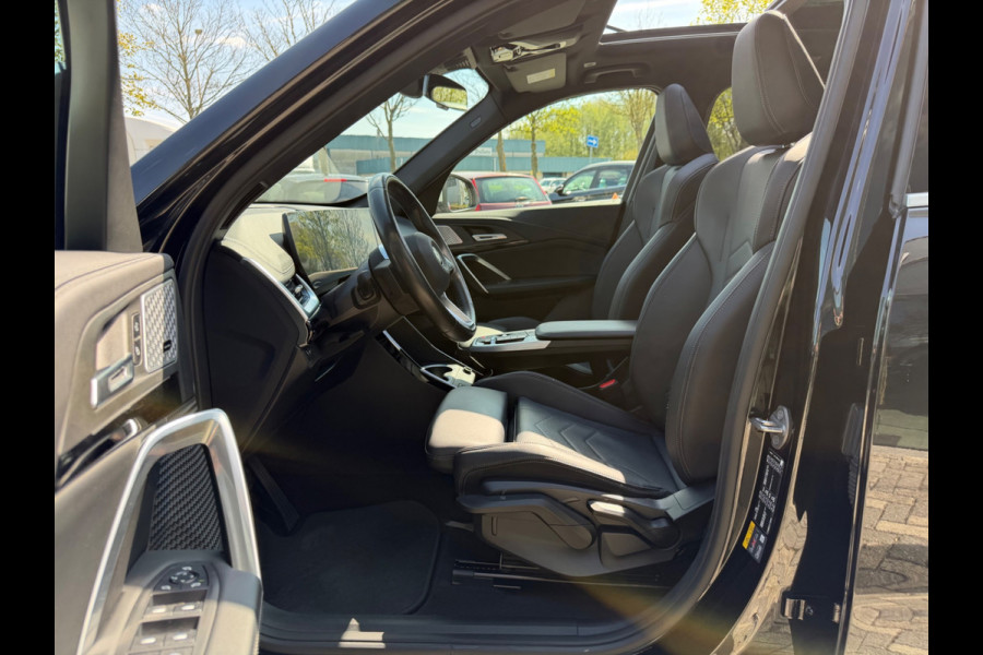 BMW X1 XDrive25e, NAP, 4WD, M-Sport, Leder, Pano, Trekhaak, CarPlay