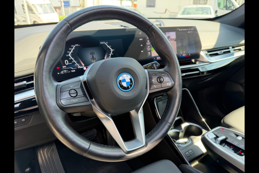 BMW X1 XDrive25e, NAP, 4WD, M-Sport, Leder, Pano, Trekhaak, CarPlay