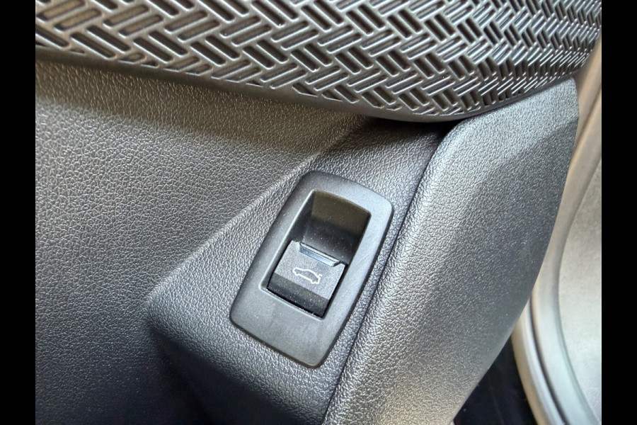 BMW X1 XDrive25e, NAP, 4WD, M-Sport, Leder, Pano, Trekhaak, CarPlay