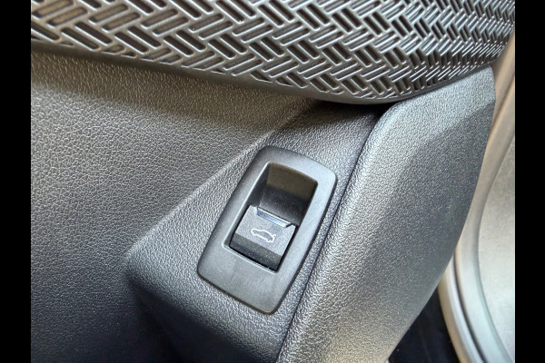 BMW X1 XDrive25e, NAP, 4WD, M-Sport, Leder, Pano, Trekhaak, CarPlay