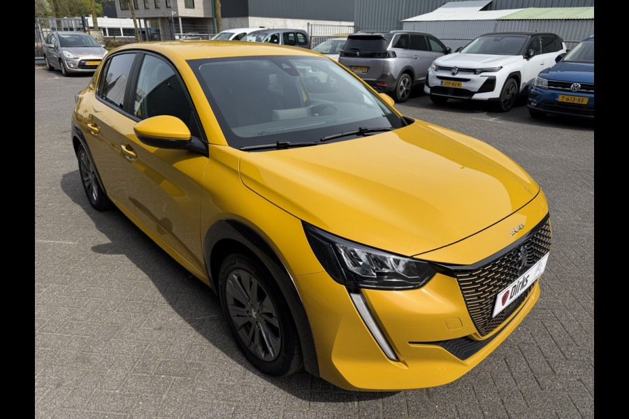 Peugeot e-208 Active Pack 50 kWh (Automatische Airco - LED - Navigatie - Apple Carplay - Keyless Start - Lichtmetalen Velgen)
