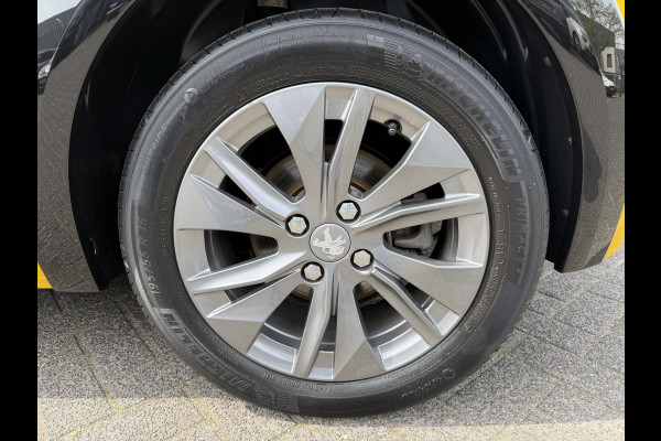 Peugeot e-208 Active Pack 50 kWh (Automatische Airco - LED - Navigatie - Apple Carplay - Keyless Start - Lichtmetalen Velgen)