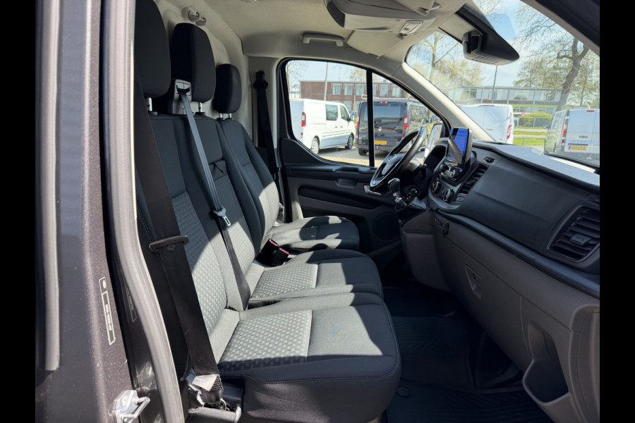 Ford Transit Custom 300 2.0 TDCI L2H1 Trend / vaste prijs rijklaar € 21.950 ex btw / dubbele schuifdeur / lease vanaf € 358 / airco / cruise / camera / pdc voor en achter / euro 6 / bpm vrij
