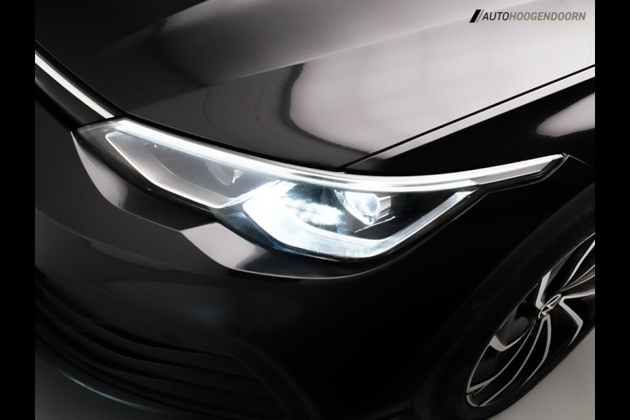 Volkswagen Golf 1.5 TSI Life Business Luxe (STUURVERWARMING,MEMORY,PANORAMA,ADAPTIVE CRUISE,SFEERVERLICHTING,CAMERA,TOPCONDITIE)