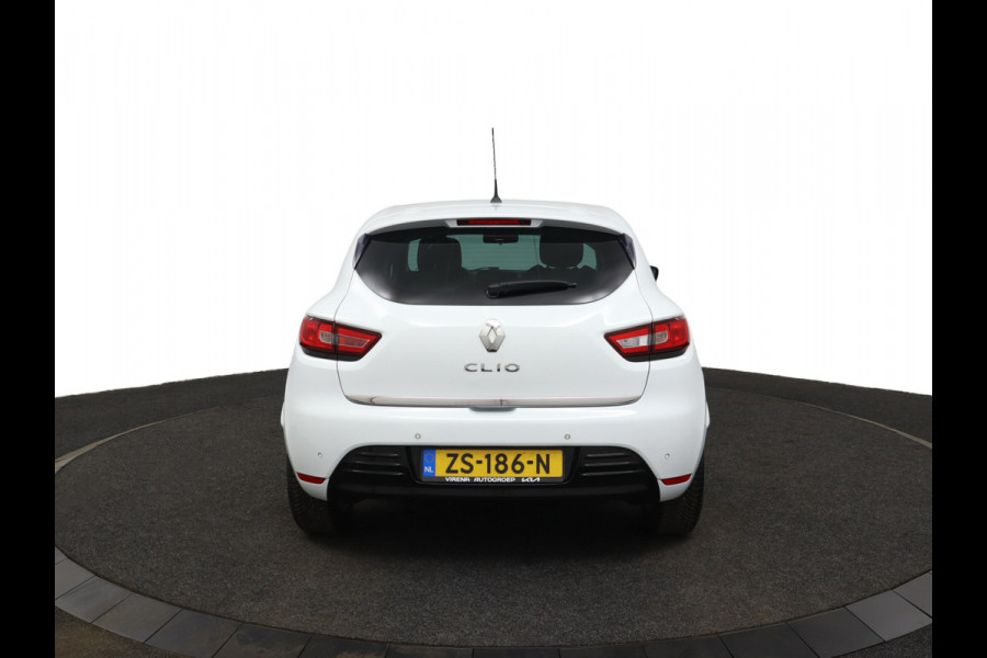 Renault Clio 0.9 TCe Limited Airco - Apple Carplay/Android Auto - Cruise Control - Keyless Entry - Navigatie - Virena Verzekerheids €895,-