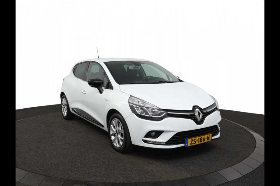Renault Clio 0.9 TCe Limited Airco - Apple Carplay/Android Auto - Cruise Control - Keyless Entry - Navigatie - Virena Verzekerheids €895,-
