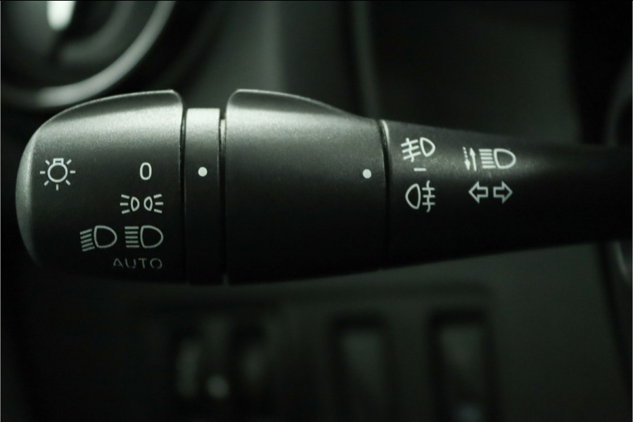 Renault Clio 0.9 TCe Limited Airco - Apple Carplay/Android Auto - Cruise Control - Keyless Entry - Navigatie - Virena Verzekerheids €895,-