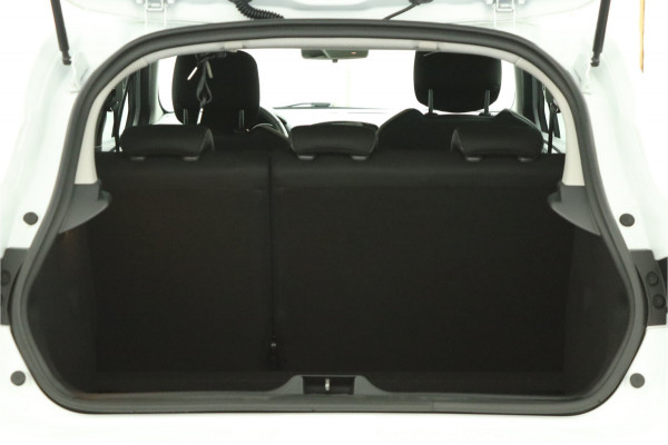 Renault Clio 0.9 TCe Limited Airco - Apple Carplay/Android Auto - Cruise Control - Keyless Entry - Navigatie - Virena Verzekerheids €895,-