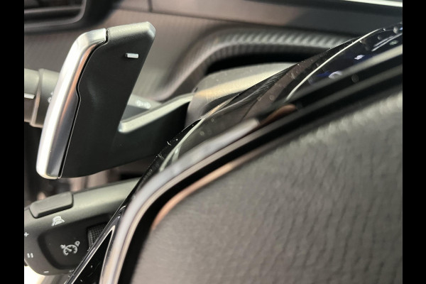Peugeot 208 1.2 Hybrid 110 e-DCS6 GT Vision en navigation pack, Drive assist plus pack, Gris Selenium metaallak.